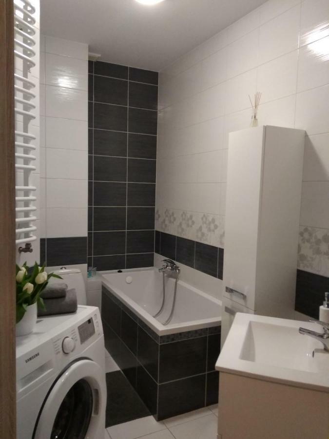 Apartament Edelmana Apartment กอร์ซุฟเวียลคอปอลสกี ภายนอก รูปภาพ